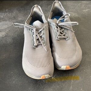 Men’s flux running/crossfit shoes size 10
